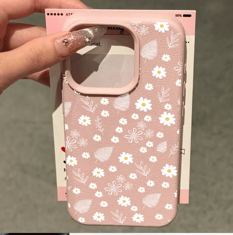 غطاء حماية بتصميم زهرة الأقحوا - مراجعة Xiaomi Redmi Note 13 وسعره